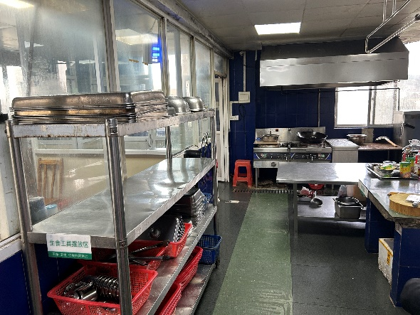 广州市******医院拟出租资产涉及位于番禺区****镇****路**号**层的饭堂用途房地产及其配套设施设备首年月租金市场价值的资产评估报告